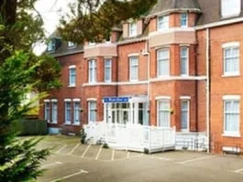 Windsor Court Care Home - Assisted Living in Bournemouth, England photo 3
