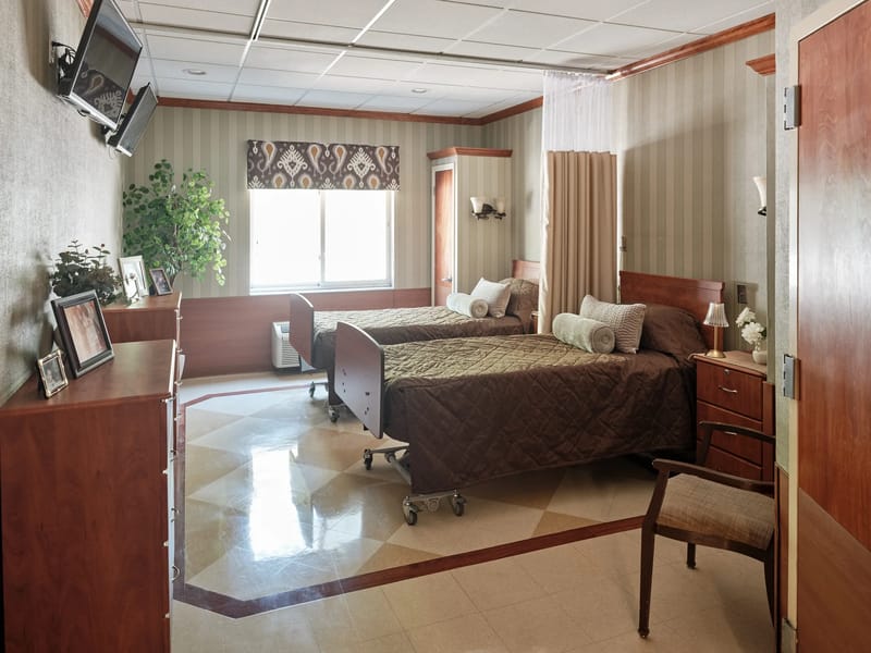 Bellhaven Center for Rehabilitation and Nursing Care - Nursing Home in Brookhaven, NY photo 2