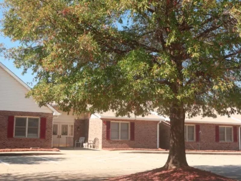 Colonial Gardens At Warner Robins #1 - Assisted Living in Warner Robins, GA photo 1