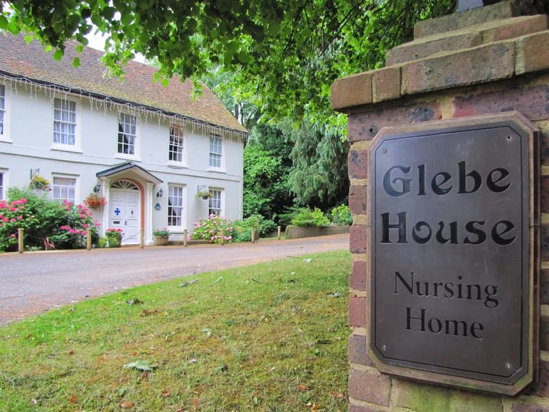 Aurem Care (Glebe House) - Nursing Home in Caterham, England photo 1