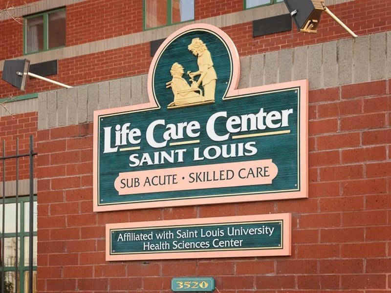 Life Care Center of St Louis — Nursing Home, Saint Louis, MO · photo 2