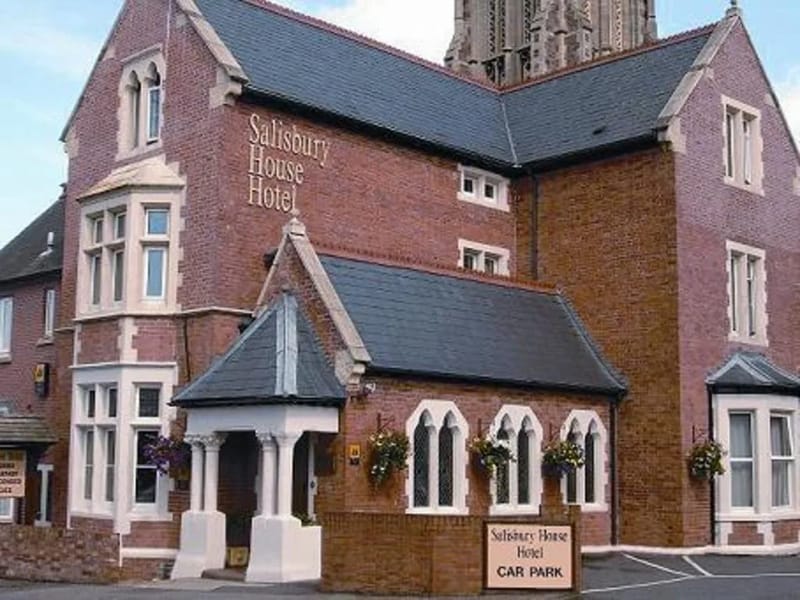 Laural House - Nursing Home in Taunton, England photo 5
