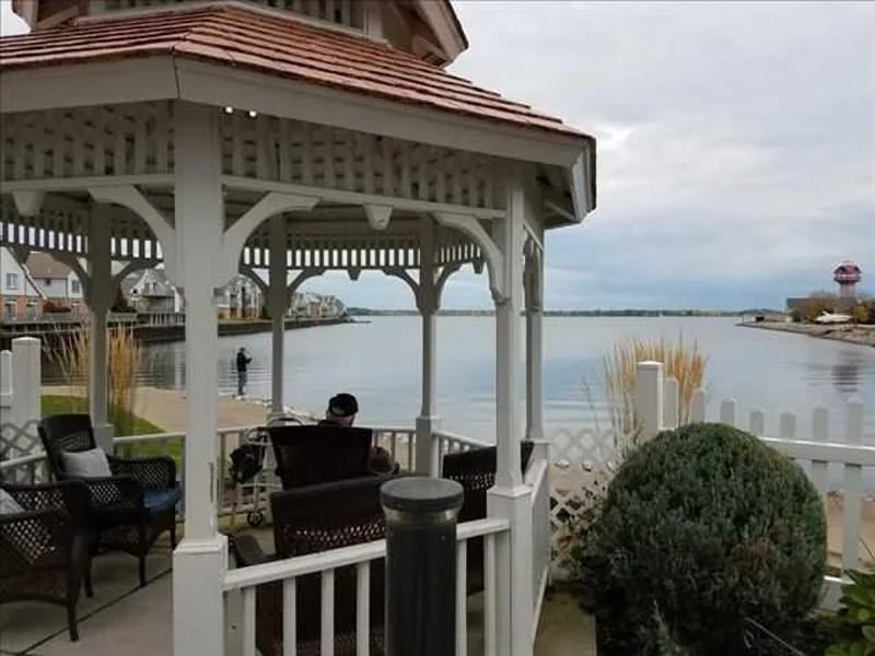 Bickford Of Presque Isle Bay — Assisted Living, Erie, PA · photo 2