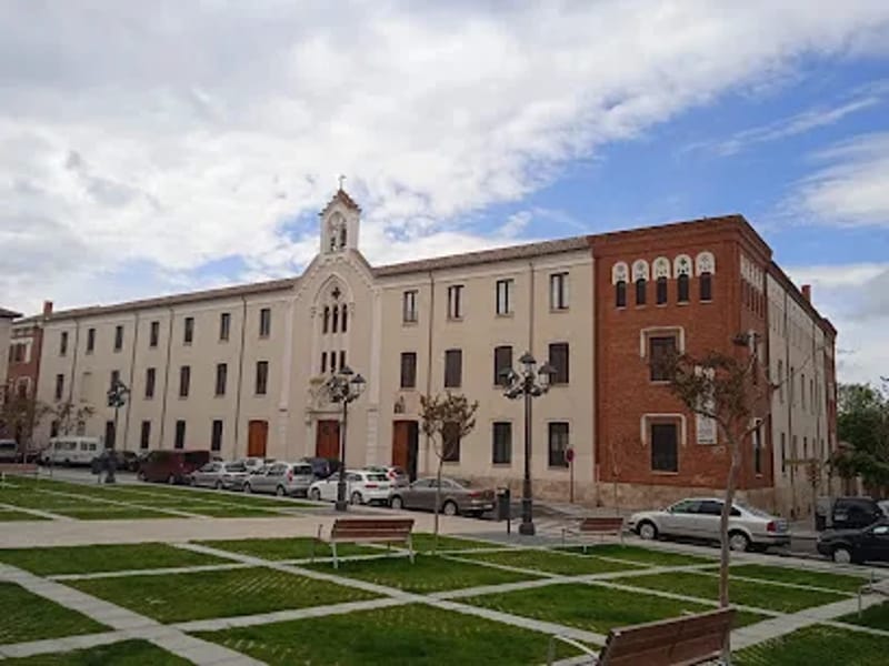 Asilo Noviciado - Hogar de Ancianos in Palencia, Castilla y León photo 1