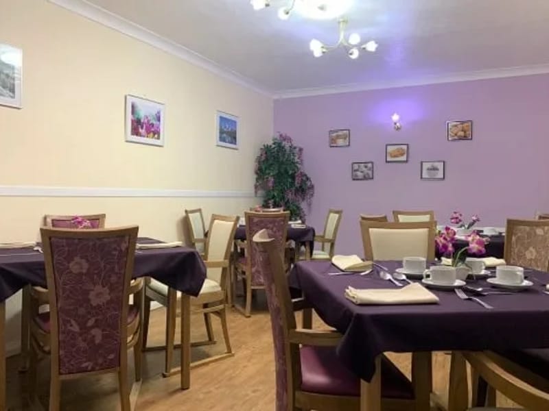 Woodlands Gate Rest Home - Nursing Home in Stourbridge, England photo 2