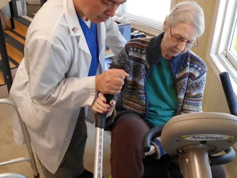 Cranford Park Rehabilitation & Healthcare Center - Nursing Home in Cranford, NJ photo 2