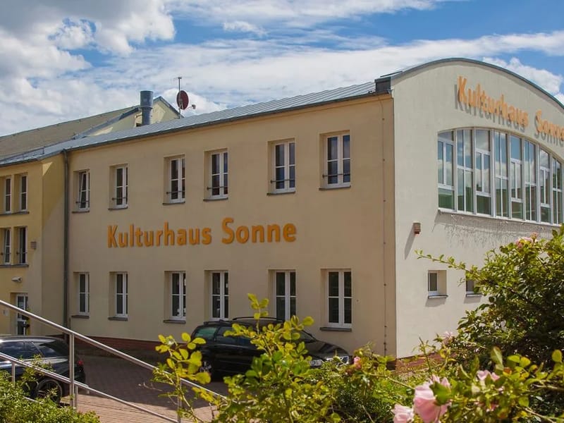 AKMS Haus Akzeptus GmbH & Co. KG - Pflegeheim in Schkeuditz, Sachsen photo 1