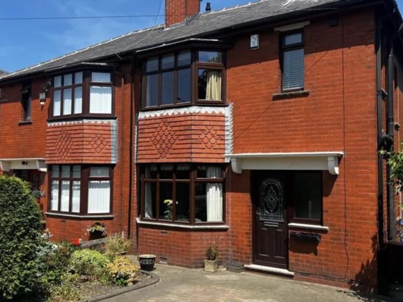 Yew Trees - Nursing Home in Dukinfield, England photo 3