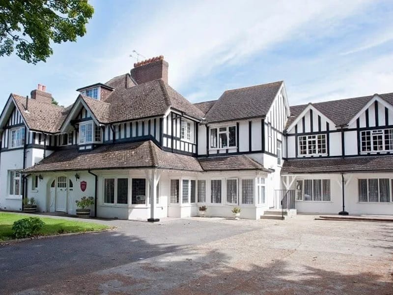 Chalgrove Care and Nursing Home - Nursing Home in Poole, England photo 1