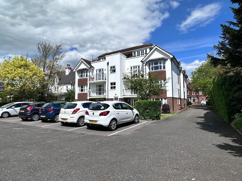 4 Mill Road - Assisted Living in Eastbourne, England photo 3