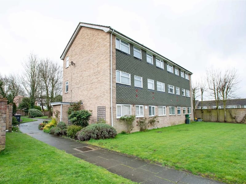 The Regard Partnership Limited - Clareville Road - Assisted Living in Caterham, England photo 3