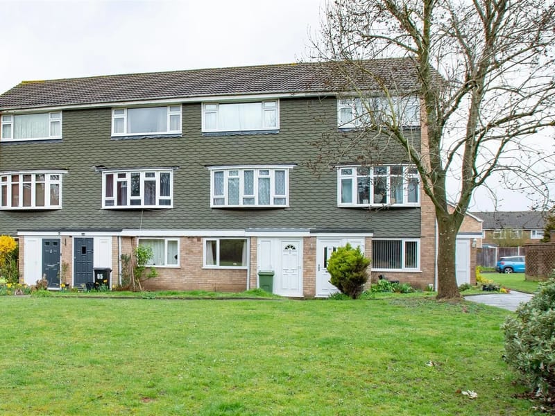 The Regard Partnership Limited - Clareville Road - Assisted Living in Caterham, England photo 2