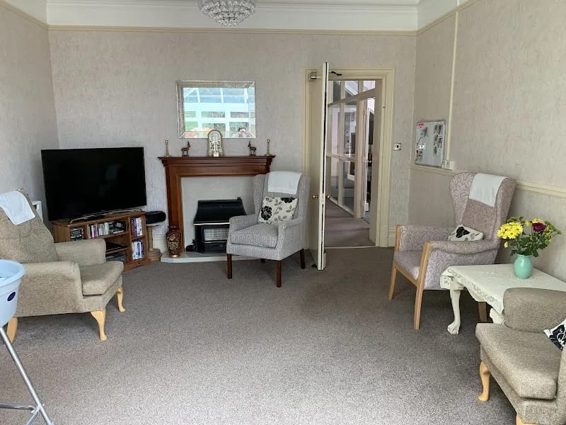 R C Care Rosehill Ltd - Nursing Home in Bideford, England photo 5
