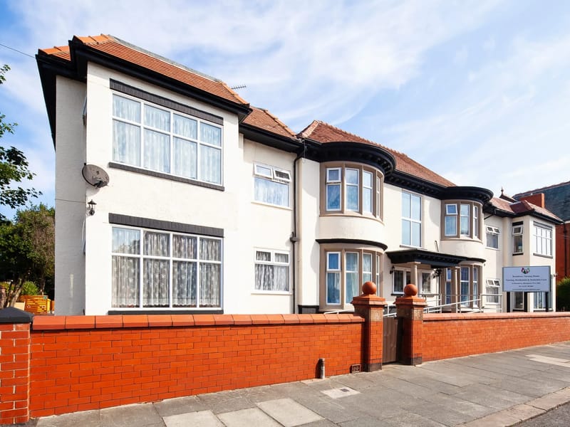 Brooklands Nursing and Care Home - Nursing Home in Blackpool, England photo 3