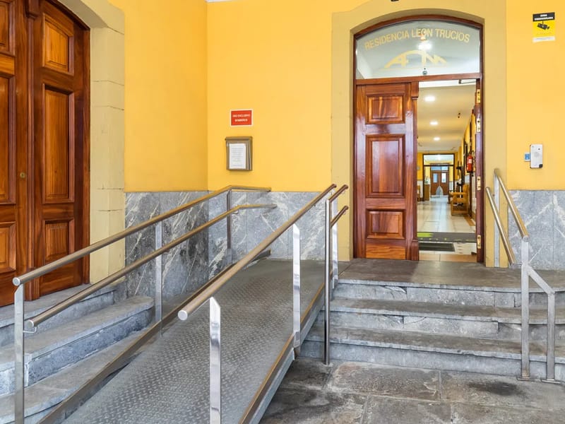Residencia De Personas Mayores De León - Hogar de Ancianos in Leon, Castilla y León photo 3