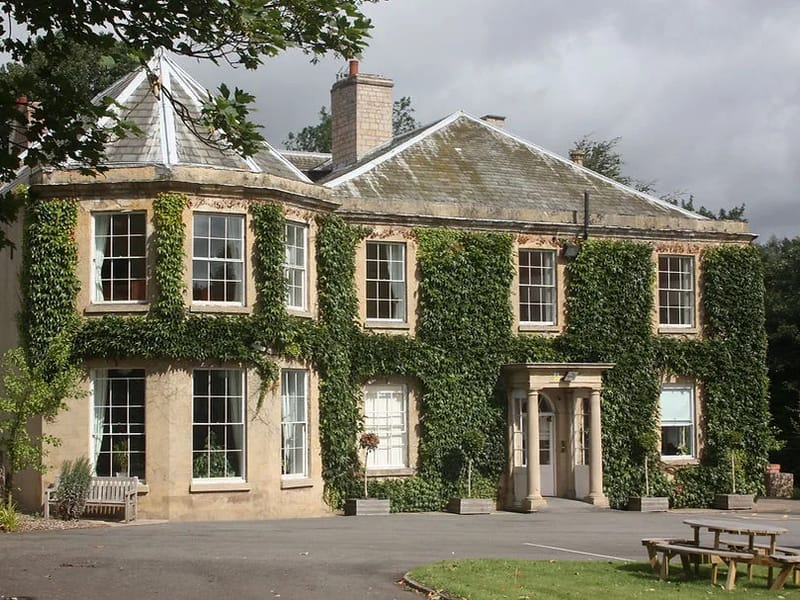 Thistle Hill Hall in Mansfield, England photo 3