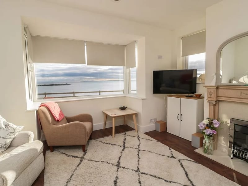 Living Ambitions - Newcastle - Assisted Living in Newbiggin-By-The-Sea, England photo 2