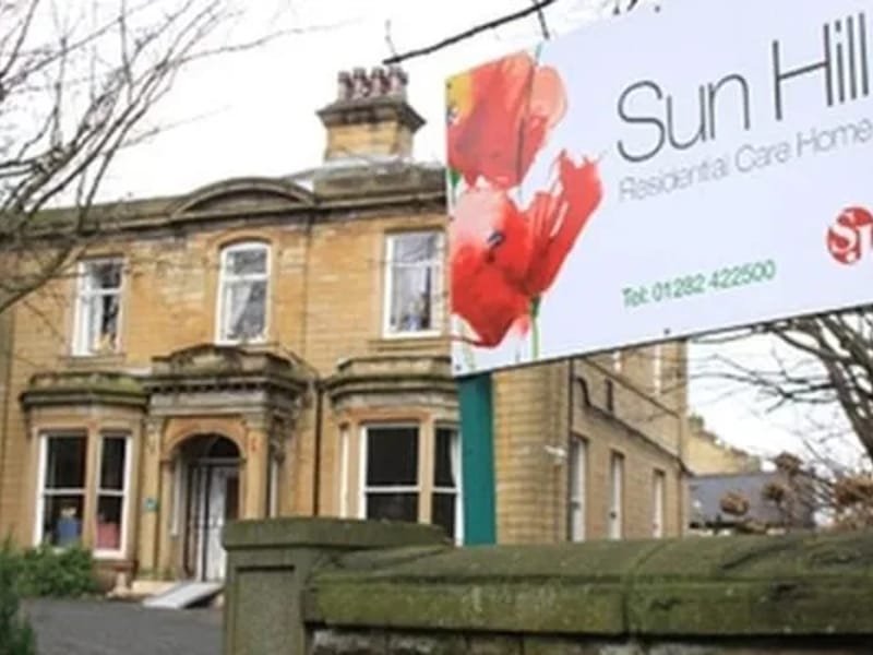 Acorn Heights Care Home - Nursing Home in Burnley, England photo 2