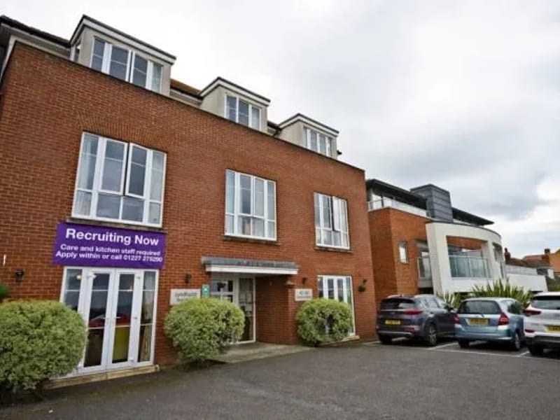 Lyndhurst Rest Home - Nursing Home in Whitstable, England photo 2