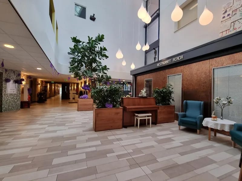 Woon en Zorgcentrum Heidehiem/Verpleegunit De Olmen - Verpleeghuis in Emmen, Overijssel photo 5