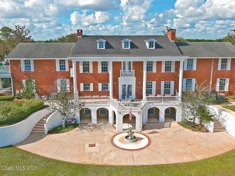 Crestwood House Llc - Assisted Living in Titusville, FL photo 2