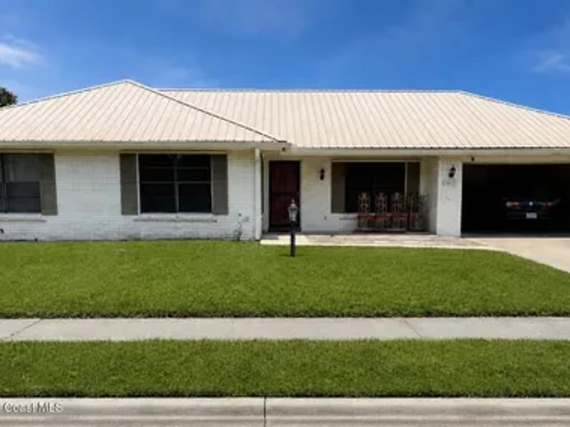 Crestwood House Llc - Assisted Living in Titusville, FL photo 3