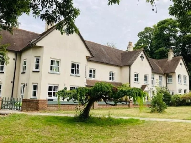 Old Alresford Cottage - Assisted Living in Alresford, England photo 1