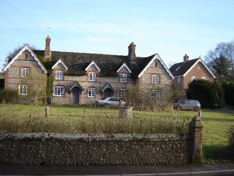 Old Alresford Cottage - Assisted Living in Alresford, England photo 2