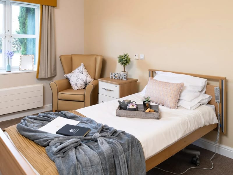 De Vere Care Partnership â South West Essex - In-Home Care in Brentwood, England photo 2