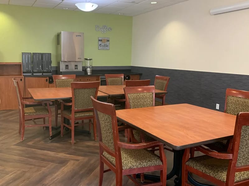 Avante Rehabilitation Center - Nursing Home in Irving, TX photo 2