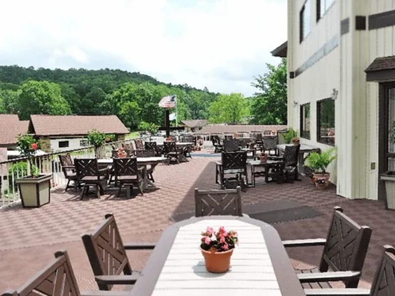 The Springs of Red Oak - Nursing Home in Hot Springs, AR photo 2