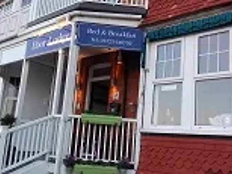 Carlisle Lodge - Assisted Living in Eastbourne, England photo 2