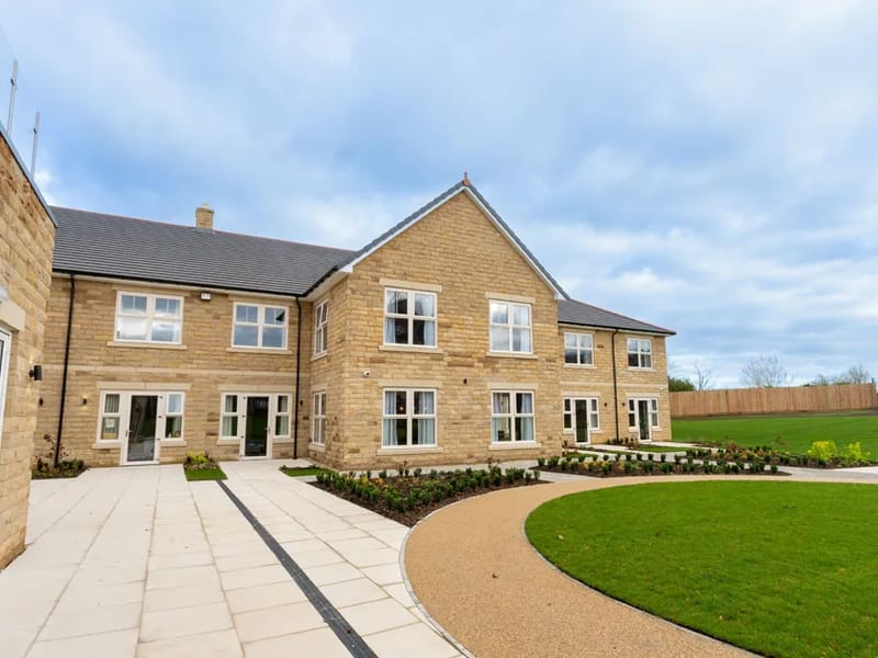 Oaksfield Care Ltd - In-Home Care in Grantham, England photo 2