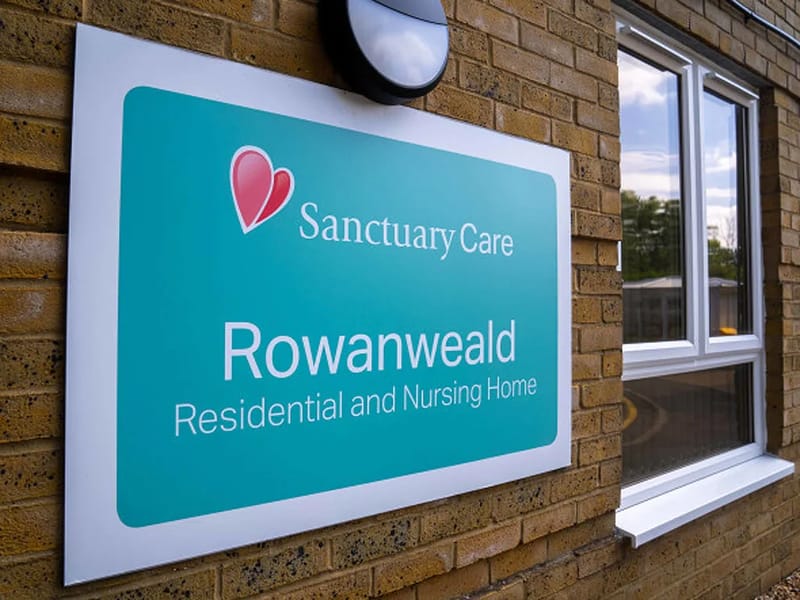 Rowanweald Residential and Nursing Home in Harrow, England photo 1