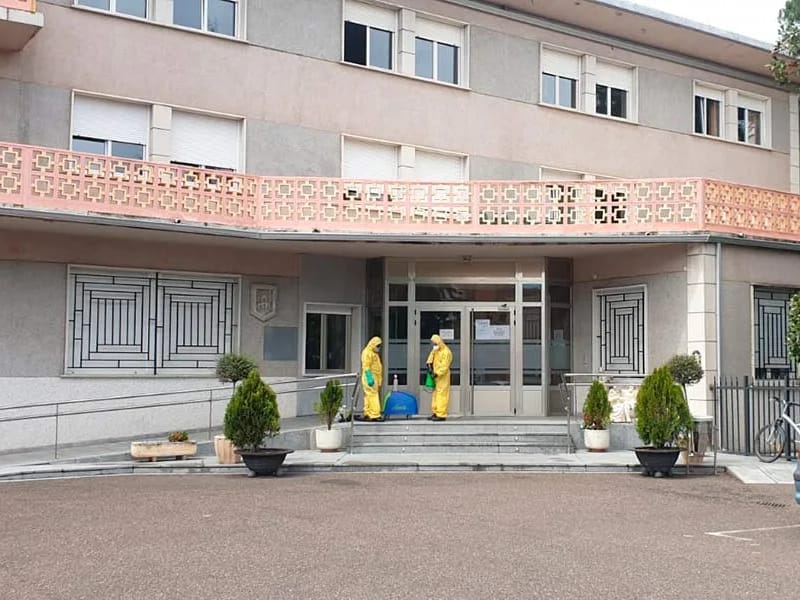 Residencia Sagrada Familia - Hogar de Ancianos in Aranda De Duero, Castilla y León photo 3