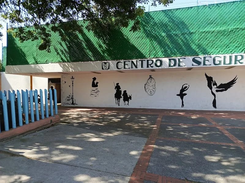 CENTRO DE SEGURIDAD SOCIAL SANTA FE IMSS - Hogar de Ancianos in Álvaro Obregón, Ciudad de México photo 1