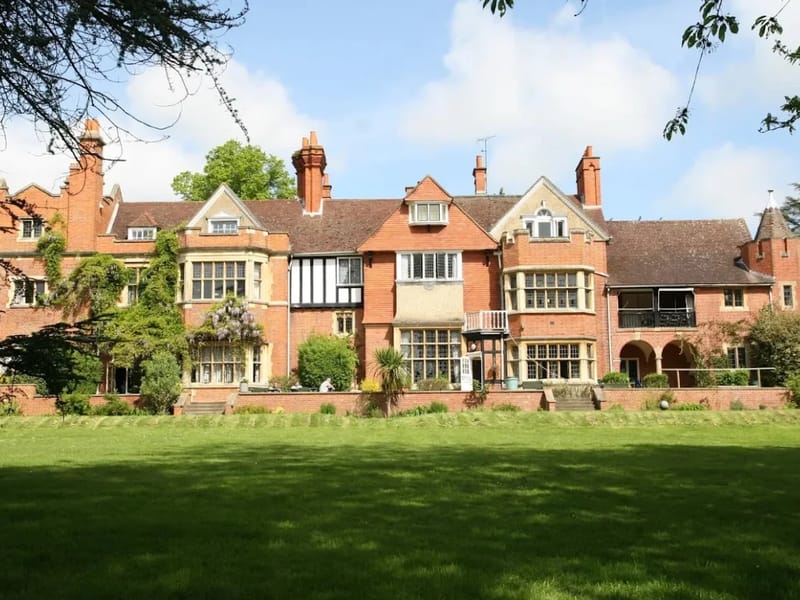 Yeldall Manor - Nursing Home in Reading, England photo 3