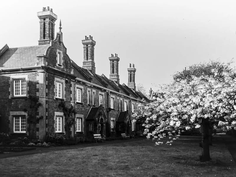 St. John's Almshouses - Assisted Living in Winchester, England photo 2