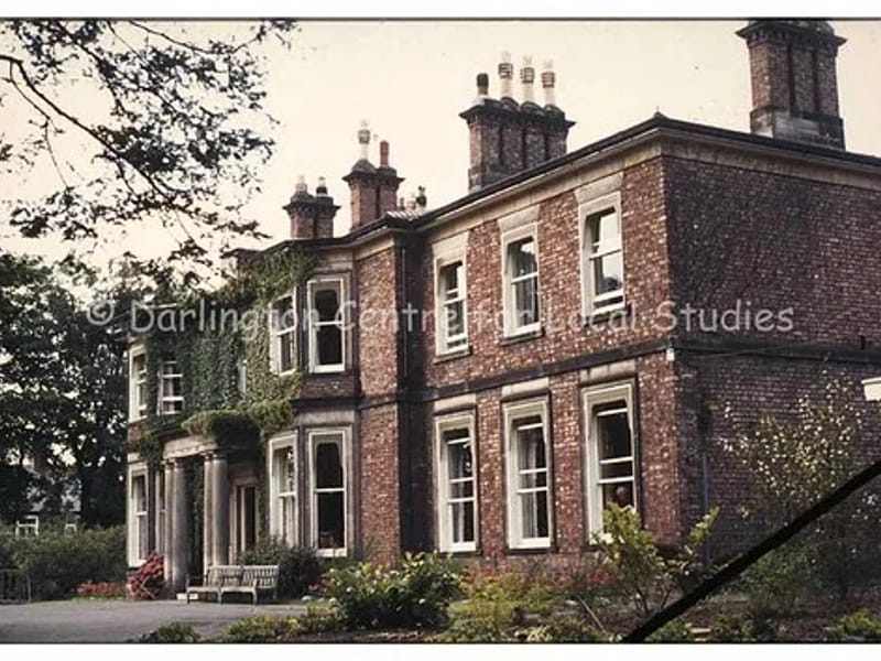Hollyhurst - Nursing Home in Darlington, England photo 1