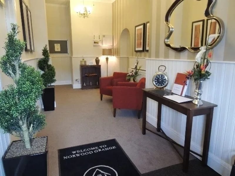 Norwood Grange Care Home in Sheffield, England photo 3