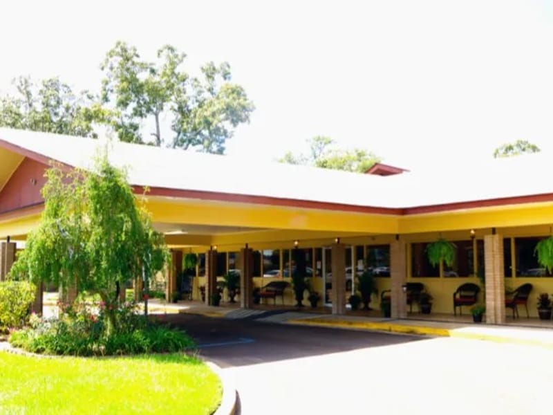 McComb Community Care Center - Nursing Home in Mccomb, MS photo 2