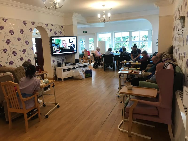 Bentley Lodge Care Home - Assisted Living in Farnham, England photo 3
