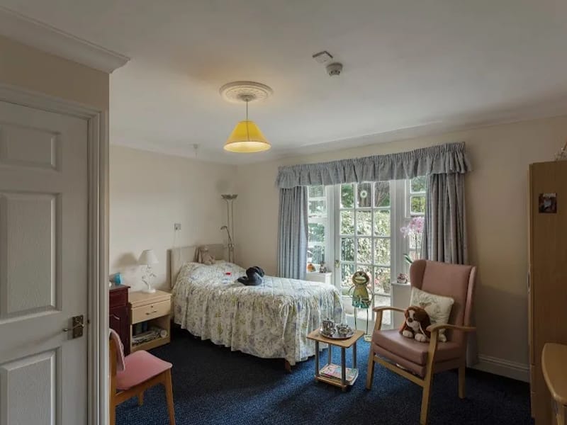 The Whitecroft - In-Home Care in Grays, England photo 8