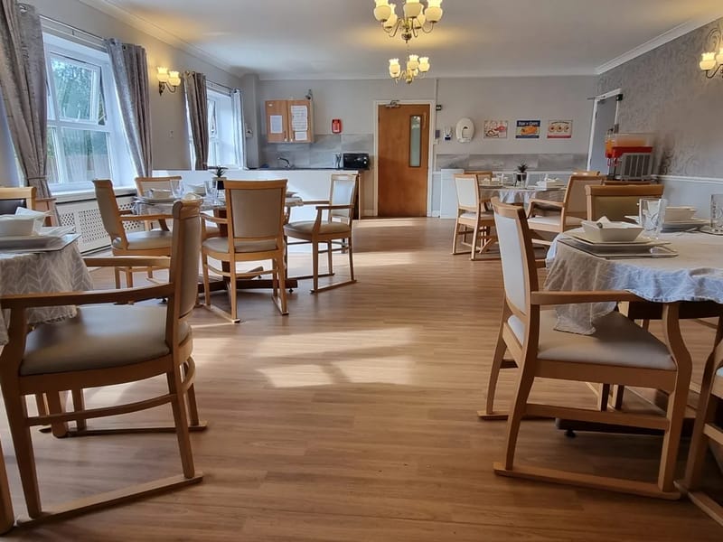 Bentley Manor - Nursing Home in Crewe, England photo 2