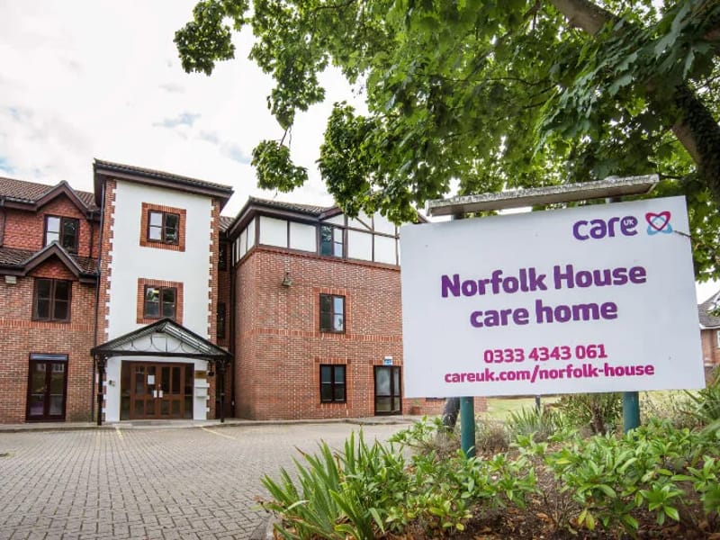 Norfolk House Care Home - Assisted Living in Wigan, England photo 2