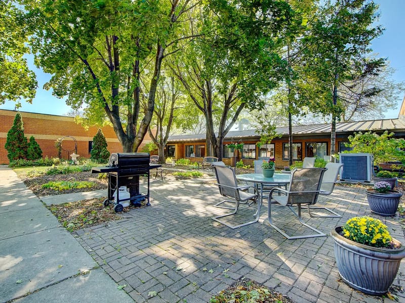 Edenbrook of Oshkosh - Nursing Home in Oshkosh, WI photo 3