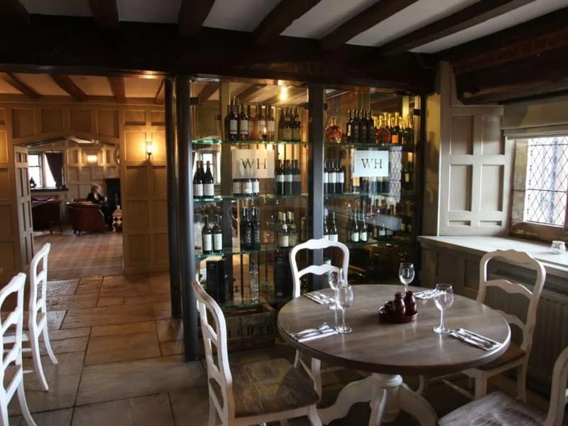 Weston House - Assisted Living in Stafford, England photo 3