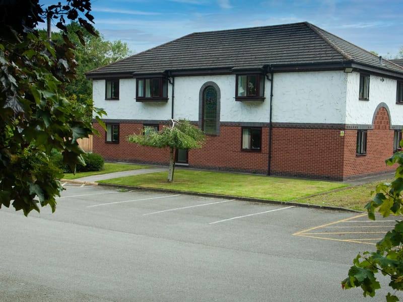 Kingfisher Court Care Centre in Nottingham, England photo 2