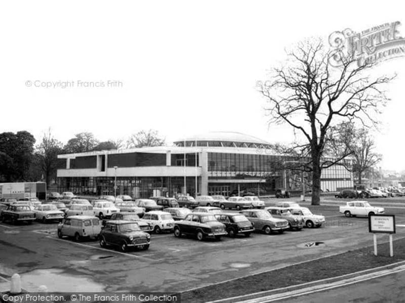 Beech Close - Assisted Living in Dunstable, England photo 3