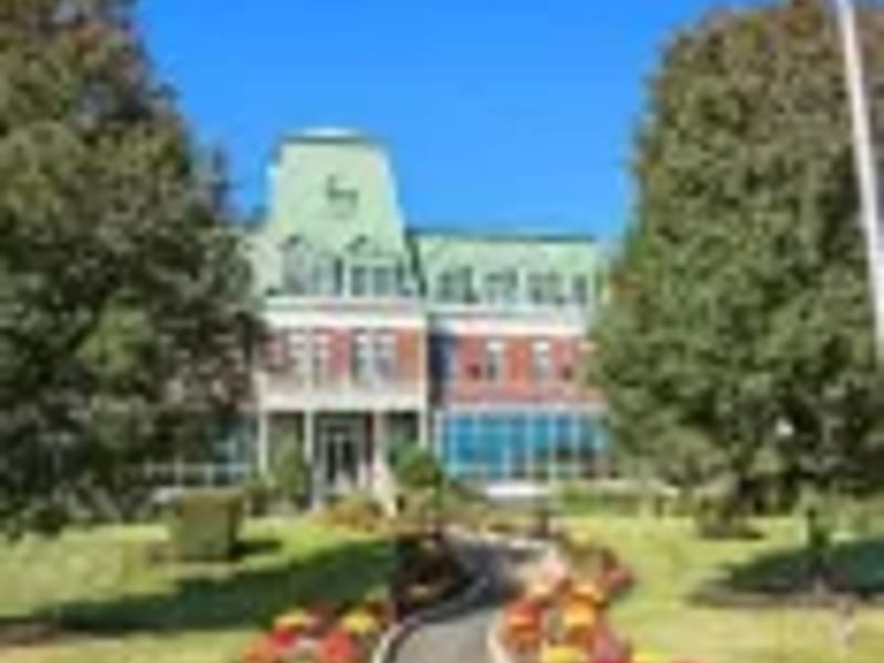 Alaris Health at Hamilton Park - Nursing Home in Jersey City, NJ photo 2